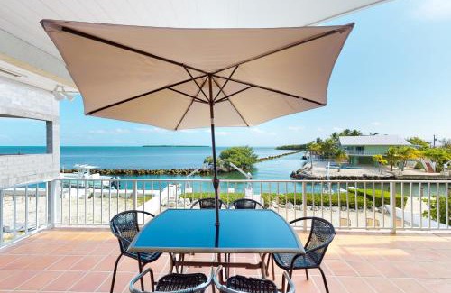Tavernier House | Orange Blossom Retreat