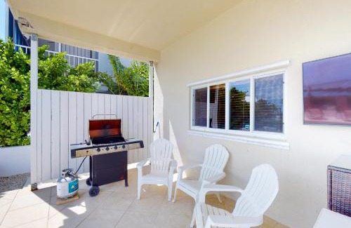 Tavernier House | Orange Blossom Retreat