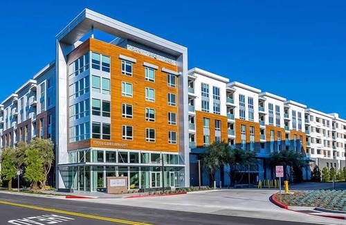 Irvine Business Complex Apartment | Orange County, Gated 1BR w/Full Kitchen & In unit Laundry
