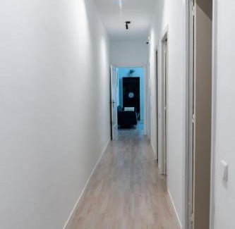 La Font de la Guatlla Apartment | Orange crush Barcelona