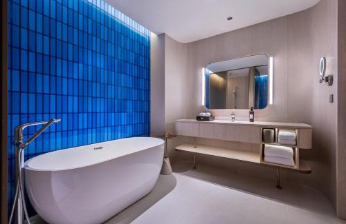 Shibei Hotel | Orange Crystal Qingdao Liaoyang West Road Guoxin Sports Center Hotel