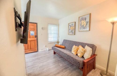 Bankers Hill House | Orange Grove Cottage in Bankers Hill