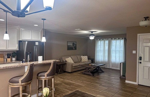 Orange Grove House | Orange Grove Country Home, 3-bedroom/2 bath