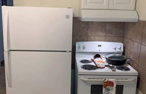 Sebastian Apartment | Orange Grove Duplex: 2 Bedroom/1Bath/Kitchenette