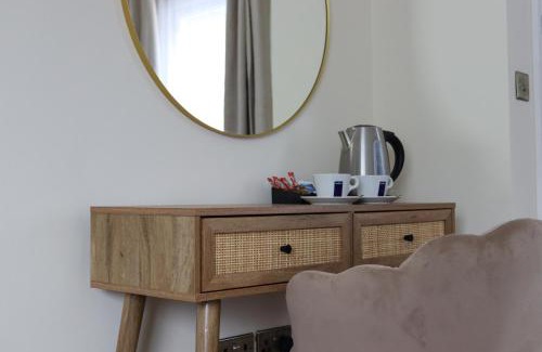 Locks Heath Apartment | Orange Grove Hotel & Gardens