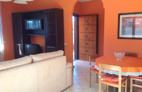 Torvaianica House | Orange Holiday Home