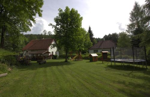 Kladenske Rovne Cabin | Orange House