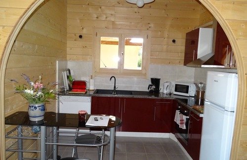 Orange Cottage | ORANGE in the countryside cosy cottage in property, SPA swimming pool air conditioning wifi parking