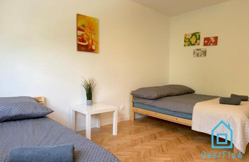 Gdynia House | Orange Room 2 minutes to City Center Gdynia & Seaside