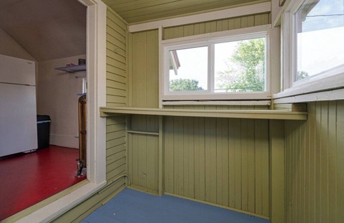 Riverfront Apartment | Orange Street Apartments - Upper
