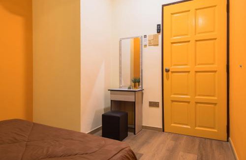 Bukit Baru Apartment | Orange Tatami Funny House at Bukit Beruang Malacca