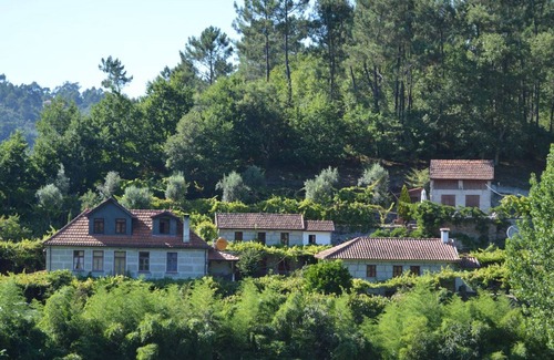Fridao House | Orange Tree Cottage (2 bedrooms, sleeps 4)