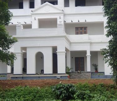 Virarajendrapet Resort | Orange Valley Plantation Holiday Coorg