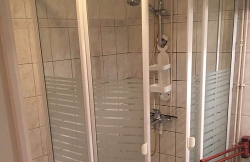 Lizy-sur-Ourcq Apartment | Orangerie Chateau La Trousse