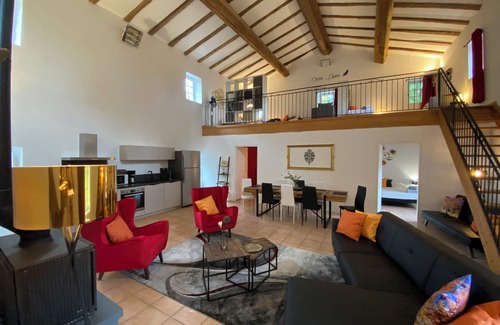 Ribaute-les-Tavernes Apartment | Orangerie de Cardet - Gîte "Le Mûrier"