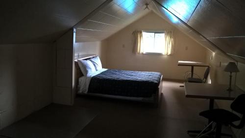 Alert Bay Hotel | Orca Inn