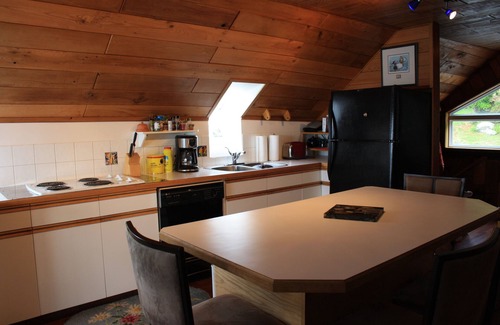 Sointula Cabin | Orca Lodge