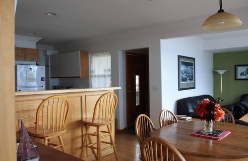 Sointula Cabin | Orca Lodge
