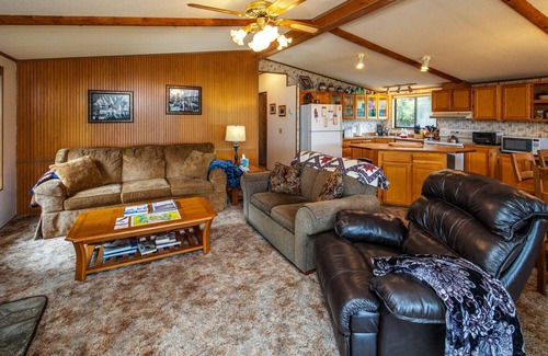 Olga House | Orcas Island, Sea Acres Lodge #266
