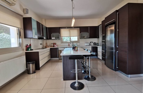 Frenaros Villa | Orchard Blossom 8 bedrooms 11 x 5m pool