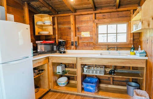 Hubbards Cabin | Orchard Cabin #4 - Hubbards Beach