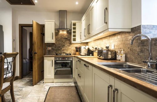 Tenby Cottage | Orchard Cottage - Barn Conversion - Beavers Hill