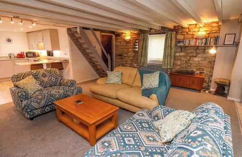 Fylingdales Cottage | ORCHARD COTTAGE, family friendly, with a garden in Robin Hood’s Bay