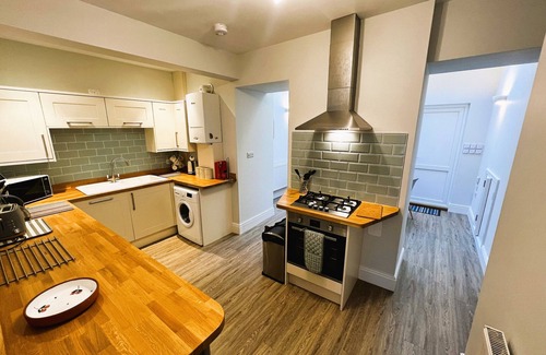 Ventnor Ski Chalet | Orchard Cottage