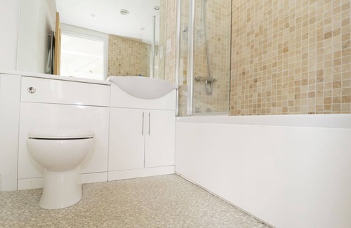 Sedgehill Cottage | ORCHARD COTTAGE, pet friendly, with a garden in Shaftesbury