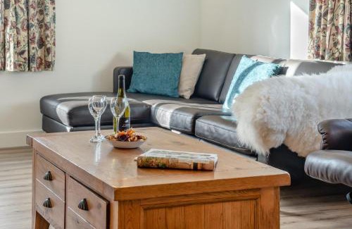 West Compton House | Orchard End