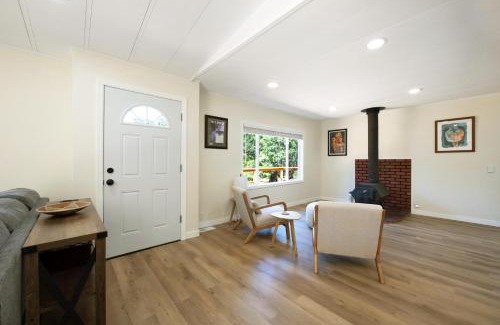 Lyle House | Orchard Haven Guest House
