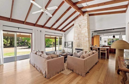 Yallingup Siding House | Orchard Homestead: Countryside Retreat