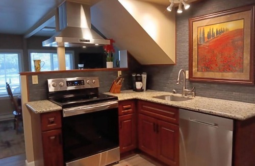 Agate House | Orchard Lane Retreat, A Peaceful Water View Getaway With Room For Everyone!