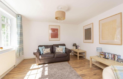 Ventnor House | Orchard Leigh Villa