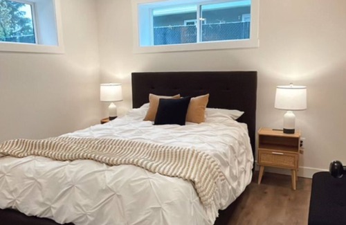 North Glenmore Bed & Breakfast | Orchard Oasis - Spacious with Modern Comforts, Heated Floors, 65" TV