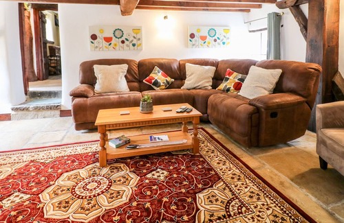 South Wingfield Cottage | ORCHARD VIEW, pet friendly, character holiday cottage in Oakerthorpe