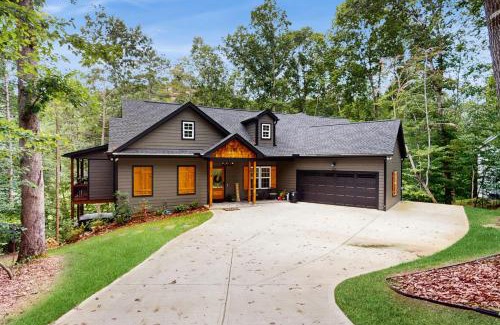 Ellijay House | Orchard Wine & Retreat