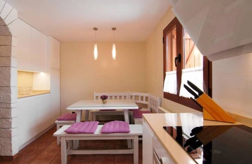 Belsierre Cottage | Ordesa Houses - Oak House