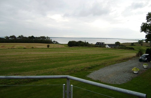 Ronbjerg House | Ørding/Øster Assels. Charming holiday house w/view over the fjord.