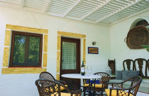 Lagoudi Zia Apartment | Orea Ellas - Ourania | Garden Apartment