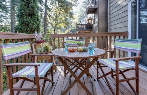 Rosemont Summit Apartment | Oregon Jade Lodging- Spacious 2 Bedrooms, Ev Charger, Quite By Stream