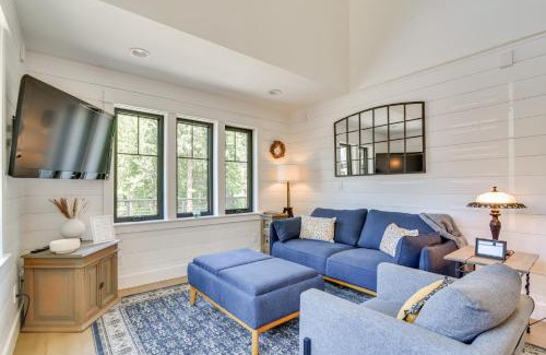 Sherwood House | Oregon Wine Country Retreat Sip and Dine Outside