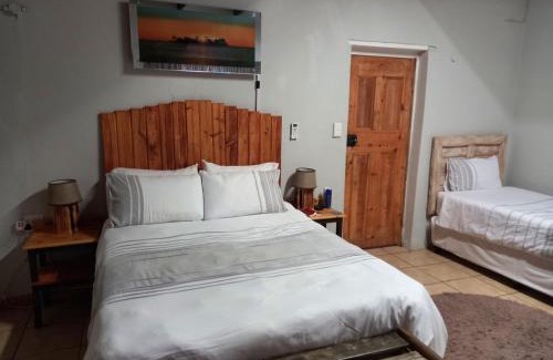 Calvinia Apartment | Oriebruggie Accommodation