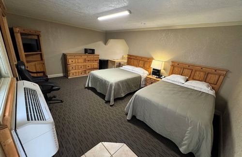 Clear Creek Hotel | Oriental Hotel