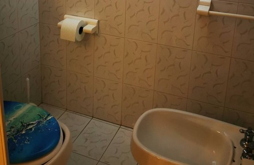 Raiano Bed & Breakfast | oriental room 2 double beds with private bathroom