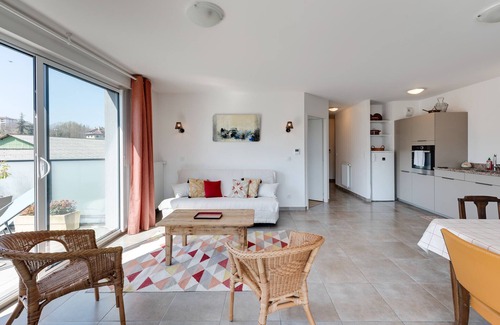 Cran-Gevrier Apartment | Origami - T3 new & cozy 2 steps from the center of Annecy with WiFi & 🅿️