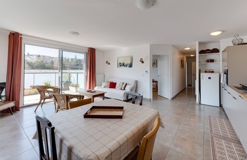 Cran-Gevrier Apartment | Origami - T3 new & cozy 2 steps from the center of Annecy with WiFi & 🅿️