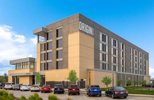 Waldron Hotel | Origin Kansas City Riverfront, a Wyndham Hotel