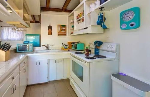 Topanga House | Original 1940s Topanga Cottage