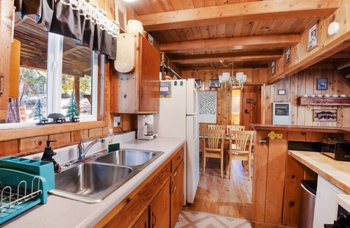 Chamberlands House | Original Chambers Landing Cabin | 7 minute walk to beach, 1 mile from Homewood R